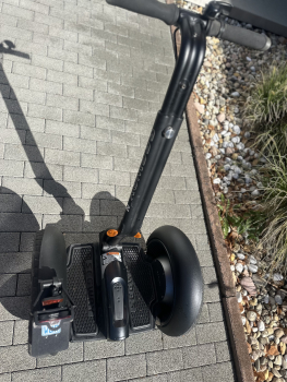 Segway I2 mit neuen Akkuzellen 6,4 Ah u. Straßenzulassung 4270 km