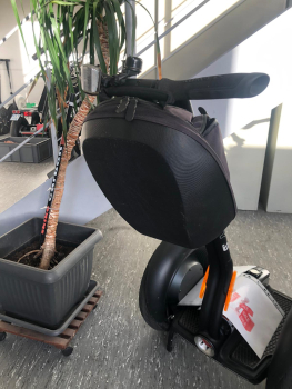 Segway I2 mit neuen Akkuzellen 6,4 Ah u. Straßenzulassung 4270 km